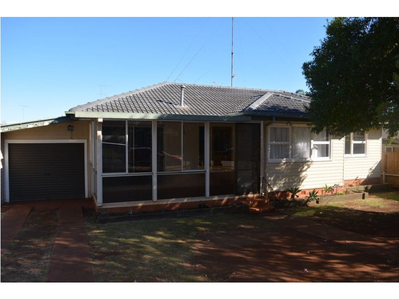 320 Alderley Street, Kearneys Spring QLD 4350