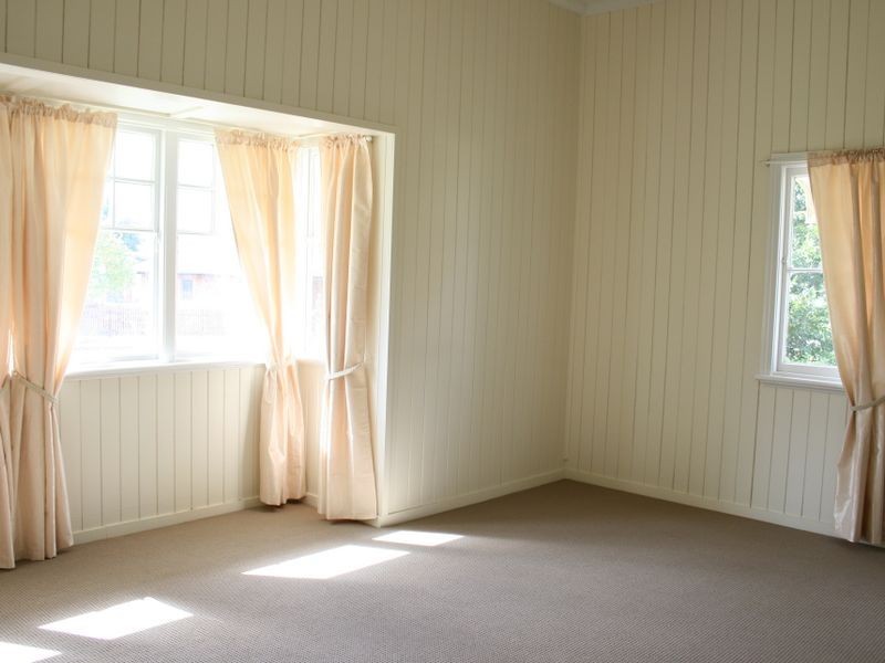 14 Henderson Street, Newtown QLD 4350