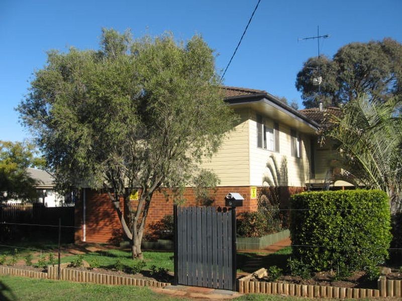 6 Dignan Street, Harristown, Toowoomba QLD 4350