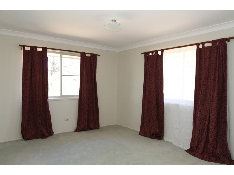 19 Bayley Street, Pittsworth QLD 4356