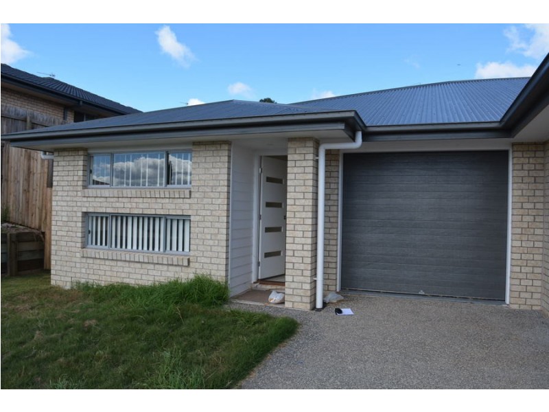 1/6 Samuel Court, Darling Heights QLD 4350