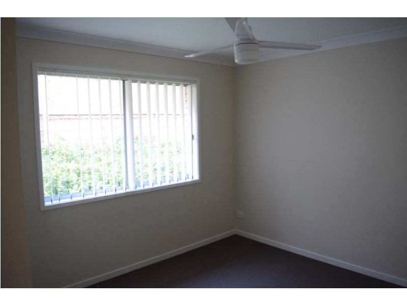 1/6 Samuel Court, Darling Heights QLD 4350