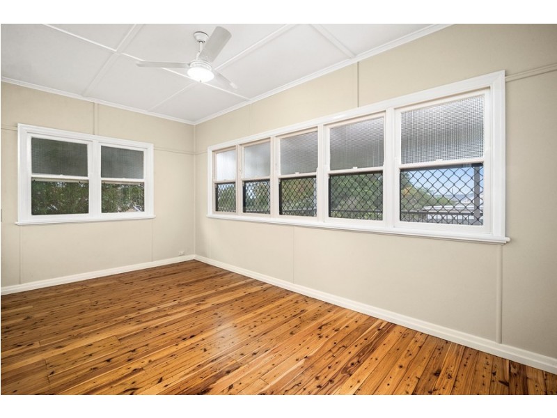34 Leichhardt Street, Centenary Heights QLD 4350