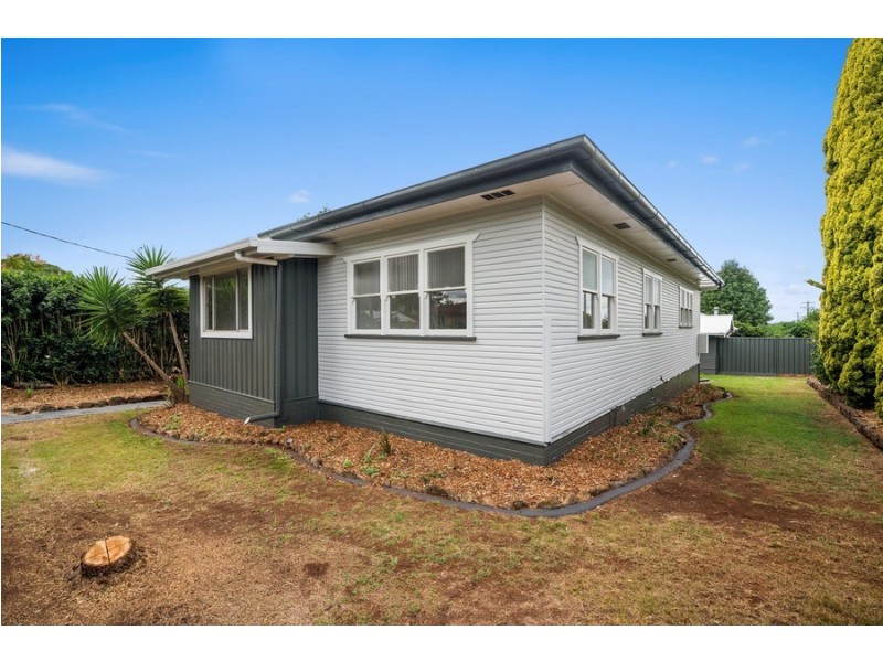 34 Leichhardt Street, Centenary Heights QLD 4350