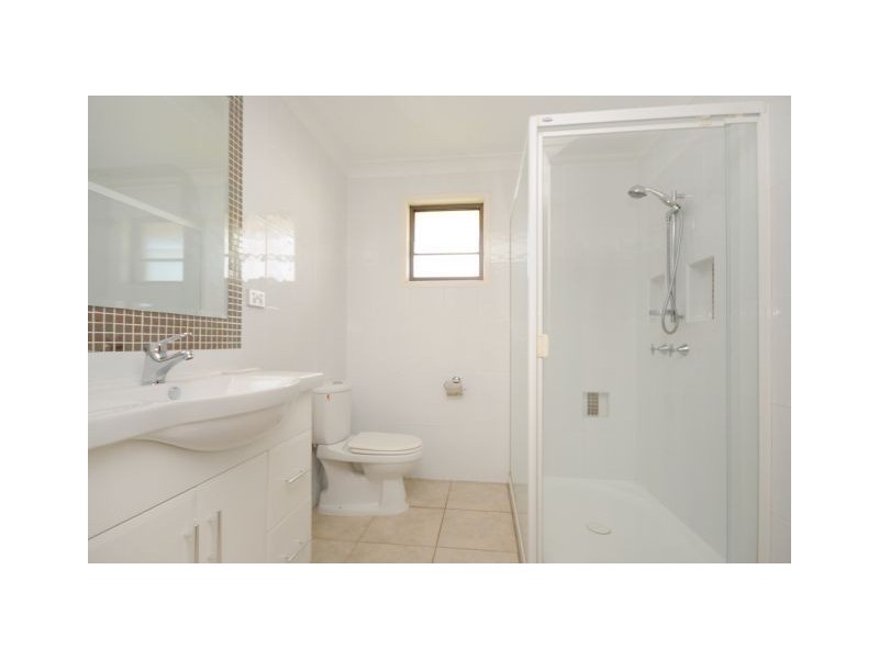 318 Ramsay Street, Middle Ridge QLD 4350