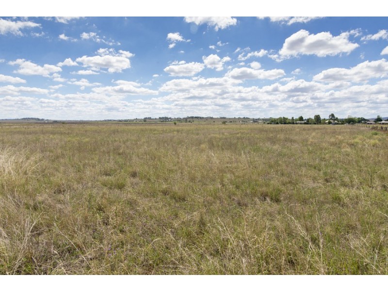 50 William Street, Cambooya QLD 4358