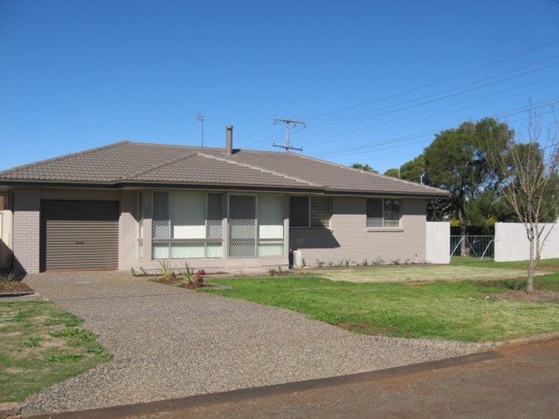 2/38 Paradise Street, Kearneys Spring QLD 4350