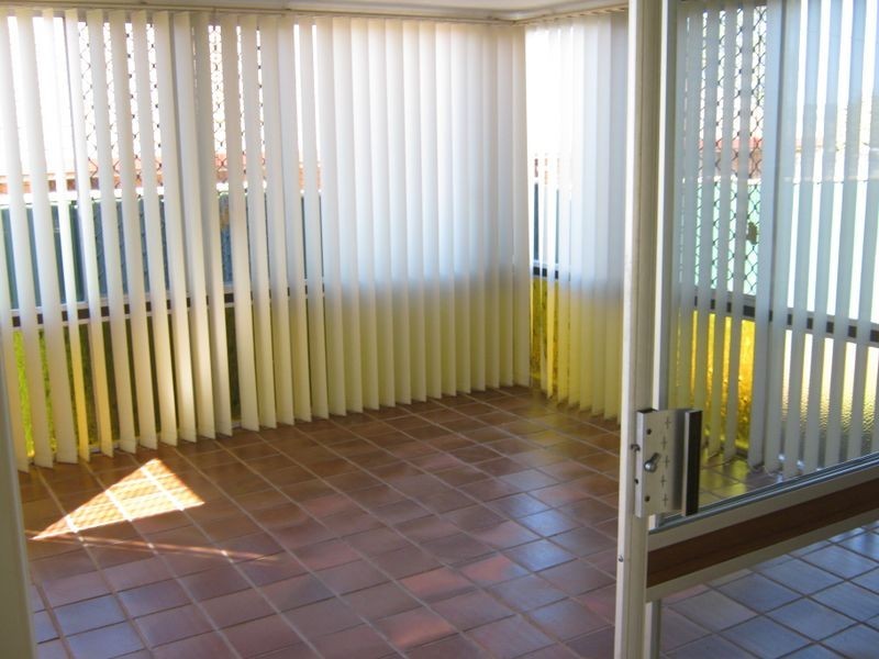 2/38 Paradise Street, Kearneys Spring QLD 4350