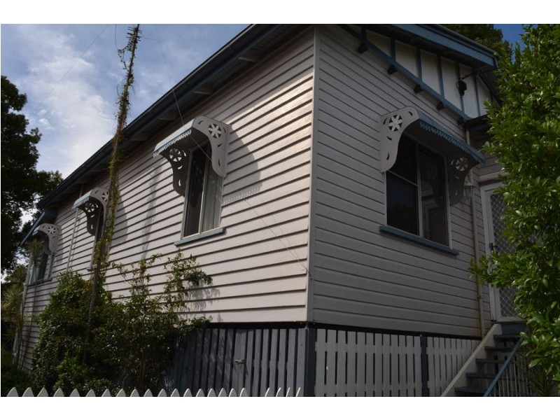 207 Long Street, South Toowoomba QLD 4350