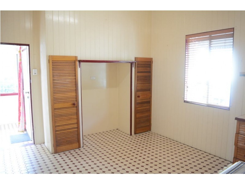 207 Long Street, South Toowoomba QLD 4350