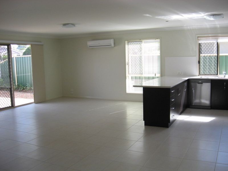 1/38 Paradise Street, Kearneys Spring QLD 4350