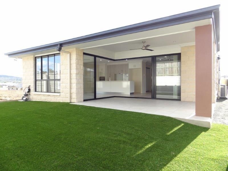 2/42 Woleebee Drive, Glenvale QLD 4350