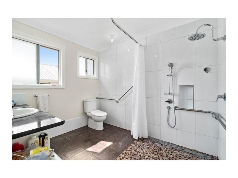 12775 New England Highway, Hodgson Vale QLD 4352