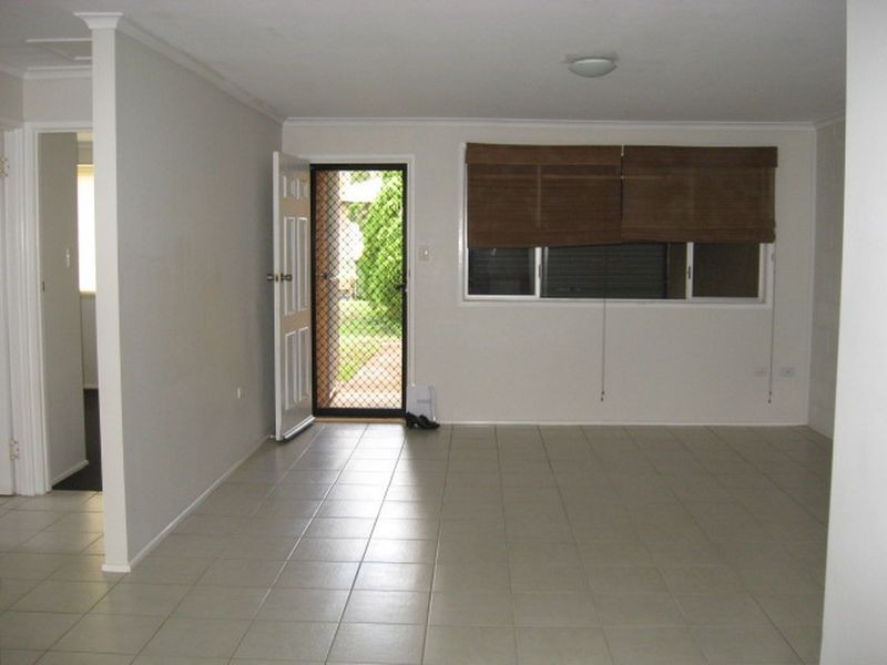 1/9 Regent Street, Darling Heights QLD 4350