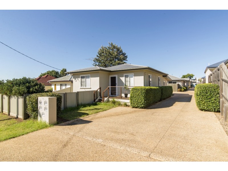 1/4A Rose Street, Wilsonton QLD 4350