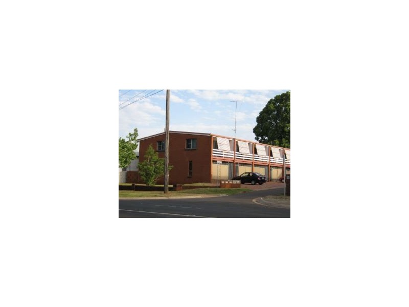 3/96 Herries, East Toowoomba QLD 4350