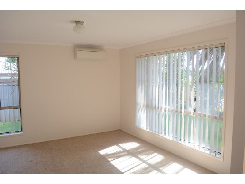 30 Bougainvillea Drive, Middle Ridge QLD 4350