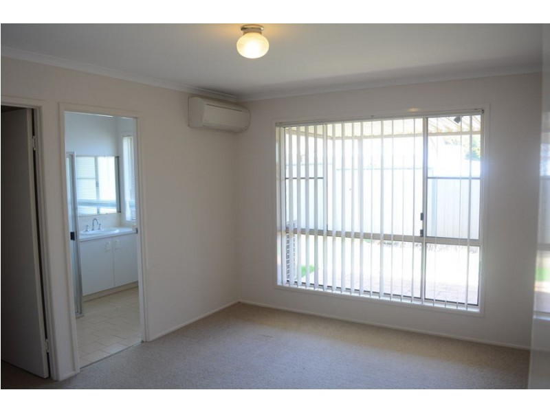 30 Bougainvillea Drive, Middle Ridge QLD 4350