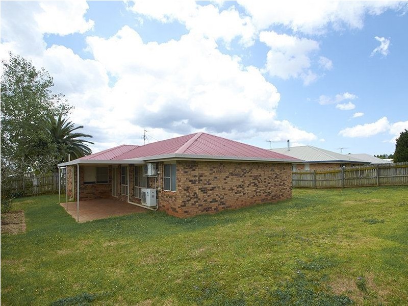 30 Bougainvillea Drive, Middle Ridge QLD 4350