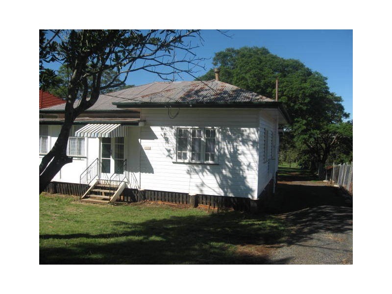 198b West Street, South Toowoomba QLD 4350