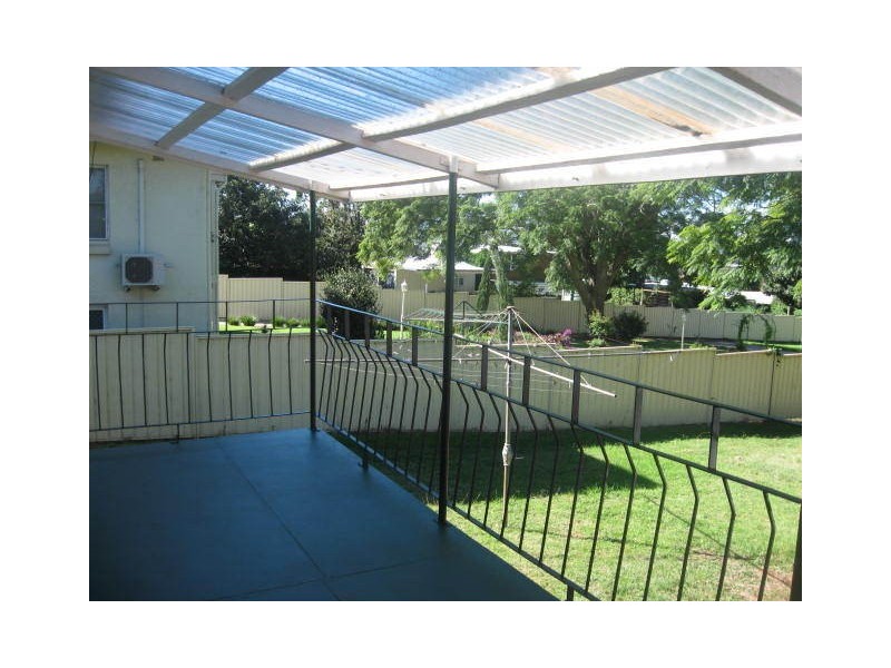198b West Street, South Toowoomba QLD 4350