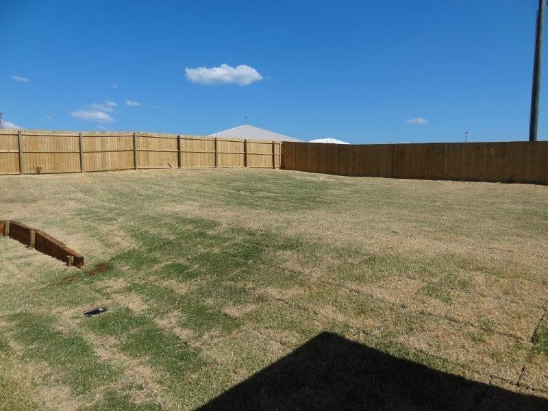 5 Goshawk Drive, Kleinton QLD 4352