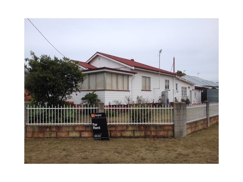17 Merritt Street, Harristown QLD 4350