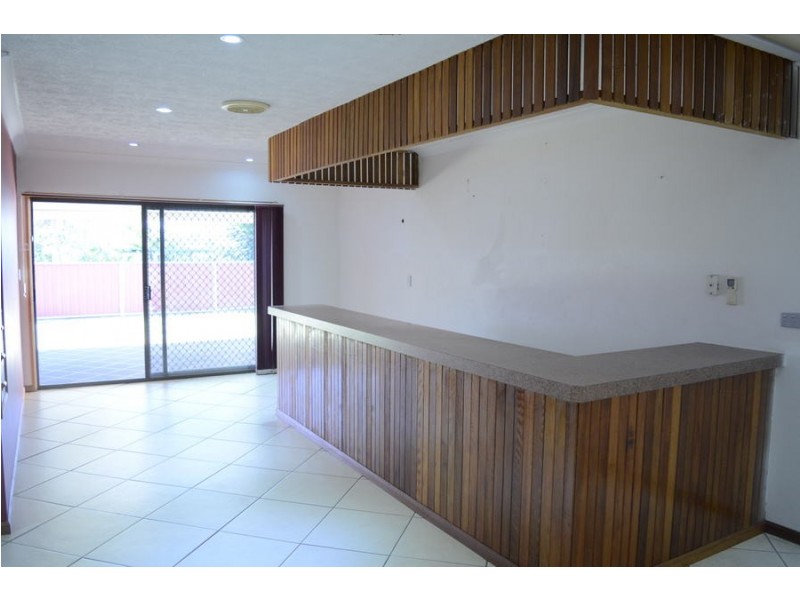 8 Tomkinson Street, Wilsonton QLD 4350
