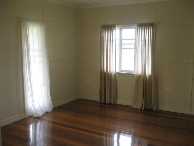 2/169 Jellicoe Street, Newtown QLD 4350