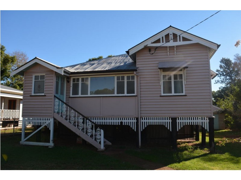 5 Charles Street, Newtown QLD 4350