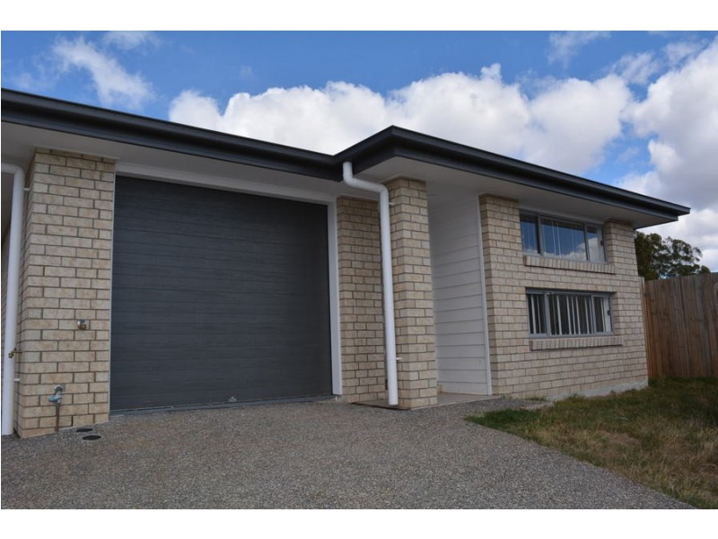 2/6 Samuel Court, Darling Heights QLD 4350