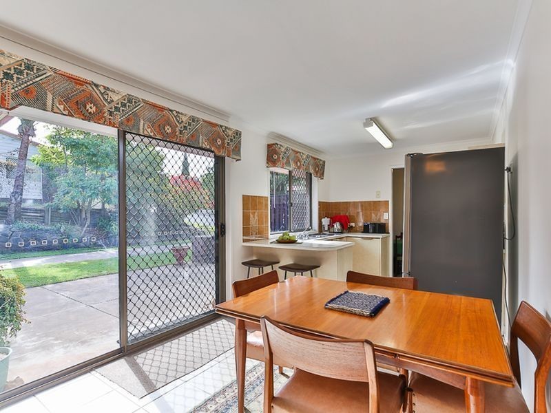 33 Wine Drive, Blue Mountain Heights QLD 4350