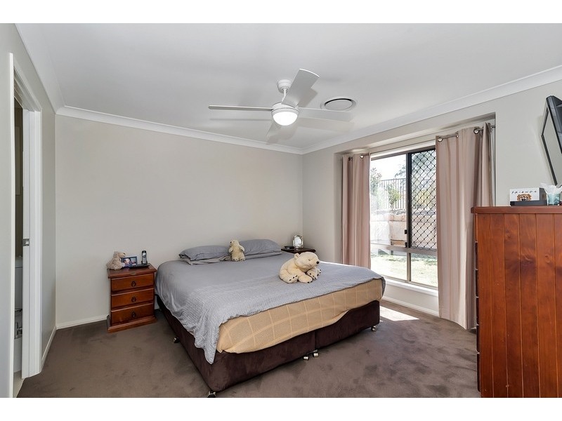 5 Pepperwood Place, Withcott QLD 4352