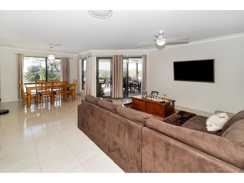 5 Pepperwood Place, Withcott QLD 4352