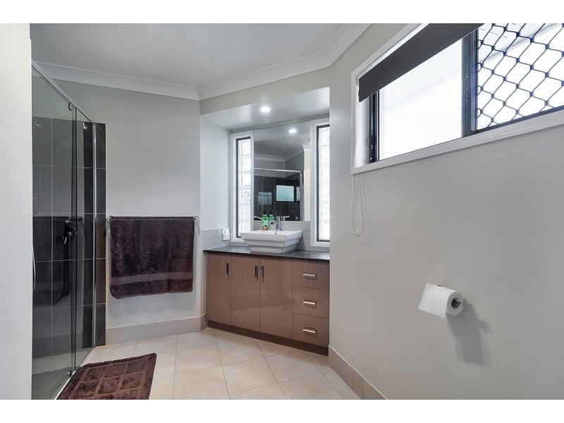 5 Pepperwood Place, Withcott QLD 4352