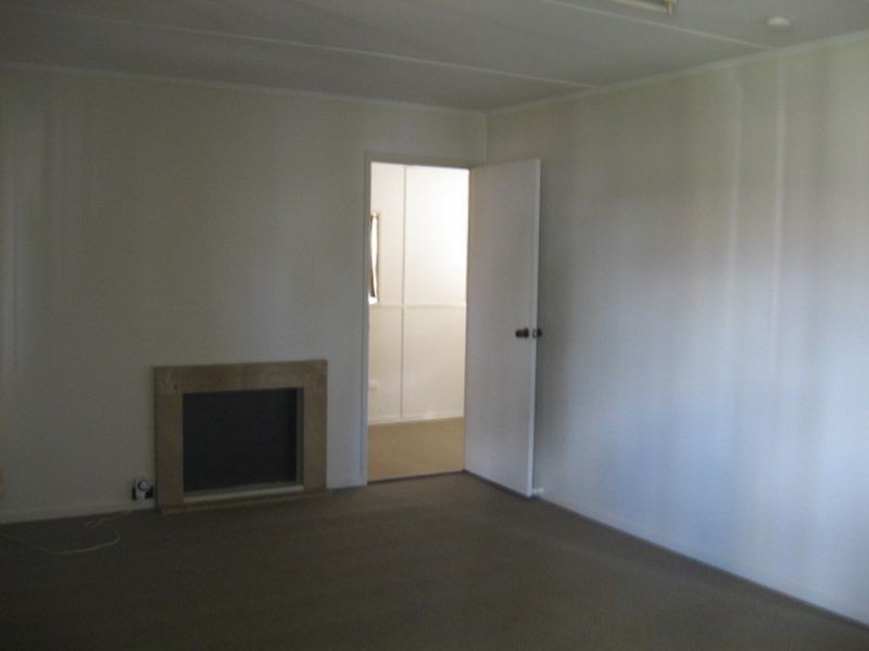 33 Obst Street, Harristown QLD 4350