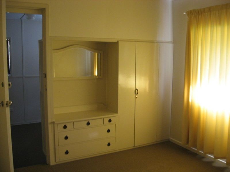 33 Obst Street, Harristown QLD 4350