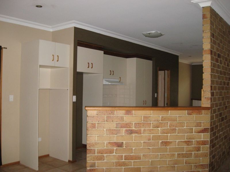 109 Hursley Road, Glenvale QLD 4350