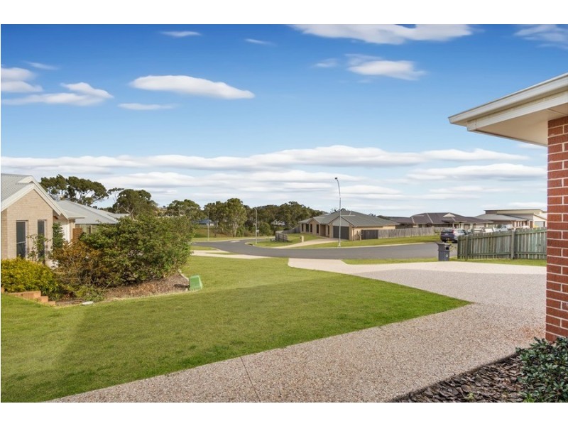 5 Kurrawa Crescent, Glenvale QLD 4350