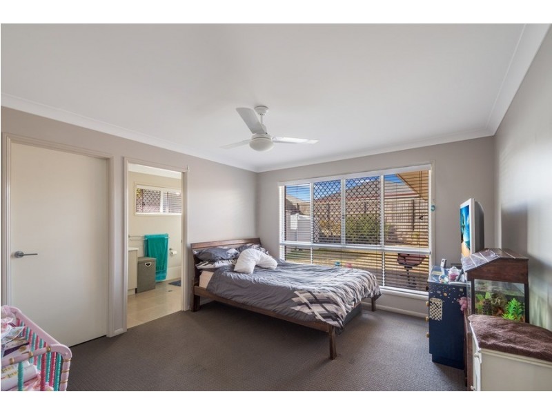 5 Kurrawa Crescent, Glenvale QLD 4350
