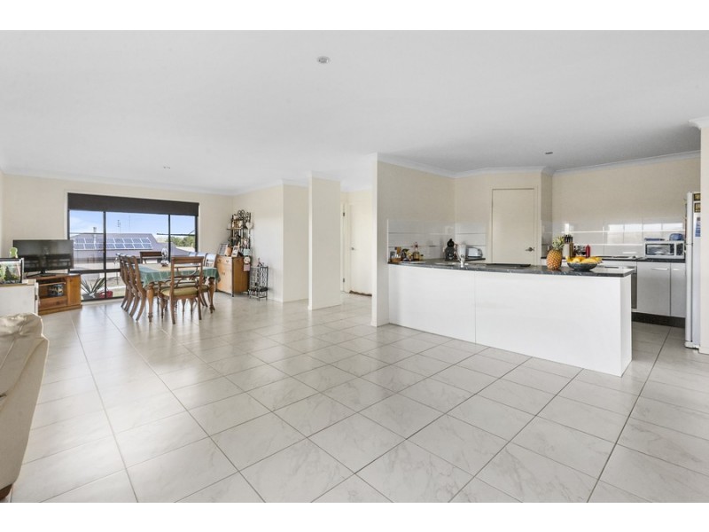 10 Calcutt Road, Gowrie Junction QLD 4352