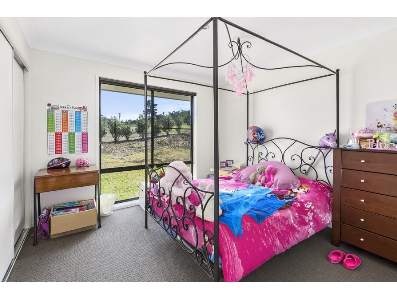 10 Calcutt Road, Gowrie Junction QLD 4352