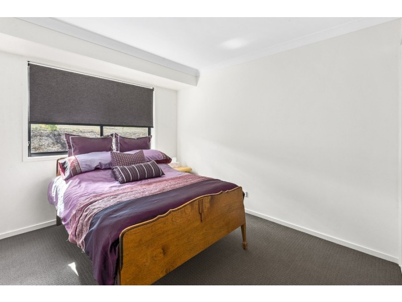 10 Calcutt Road, Gowrie Junction QLD 4352