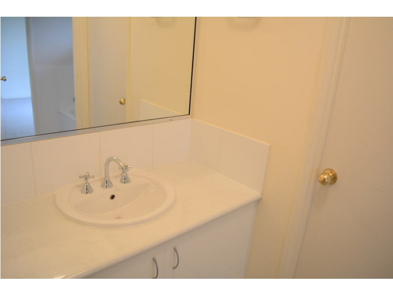 16 Jenna Court, Kearneys Spring QLD 4350
