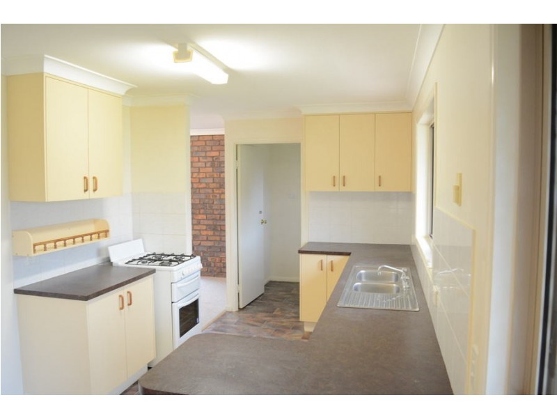 16 Jenna Court, Kearneys Spring QLD 4350