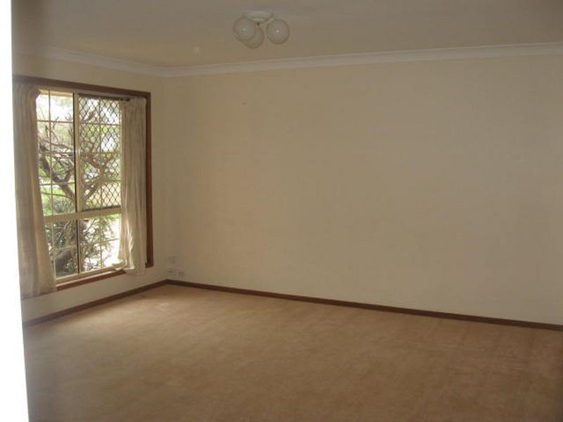 4 Dandelion Drive MIDDLE RIDGE, Toowoomba QLD 4350