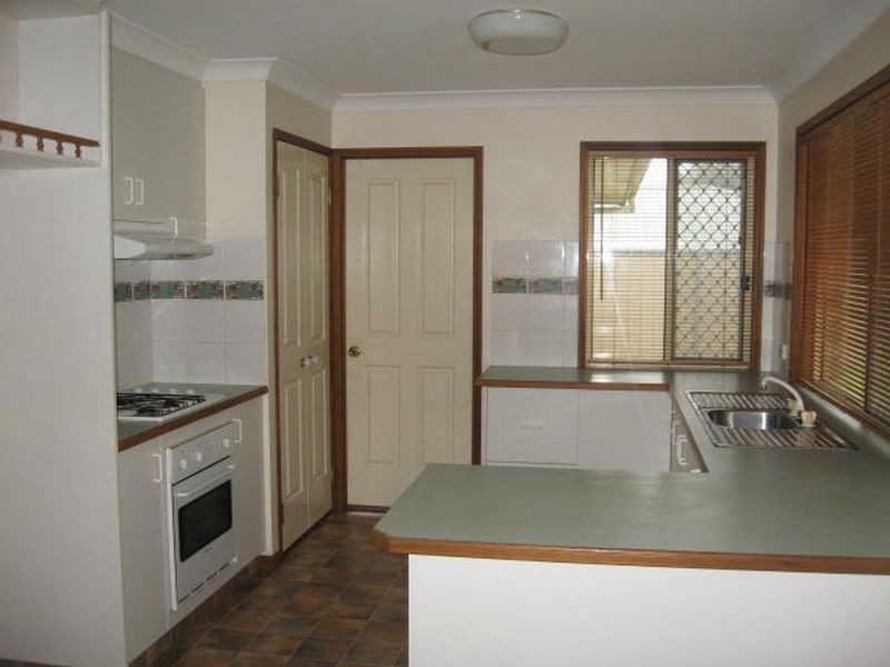 4 Dandelion Drive MIDDLE RIDGE, Toowoomba QLD 4350