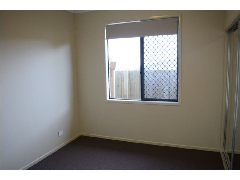 1/1 Sunset Drive, Glenvale QLD 4350