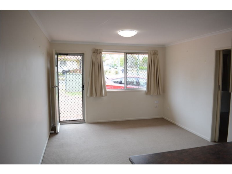 1/266 James Street, Harristown QLD 4350