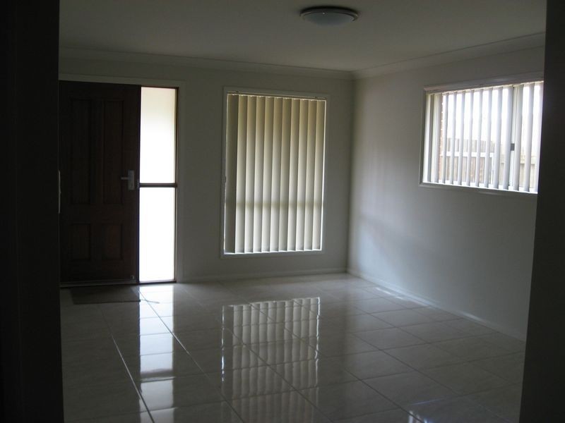 1/88a Hogg Street, Rockville QLD 4350